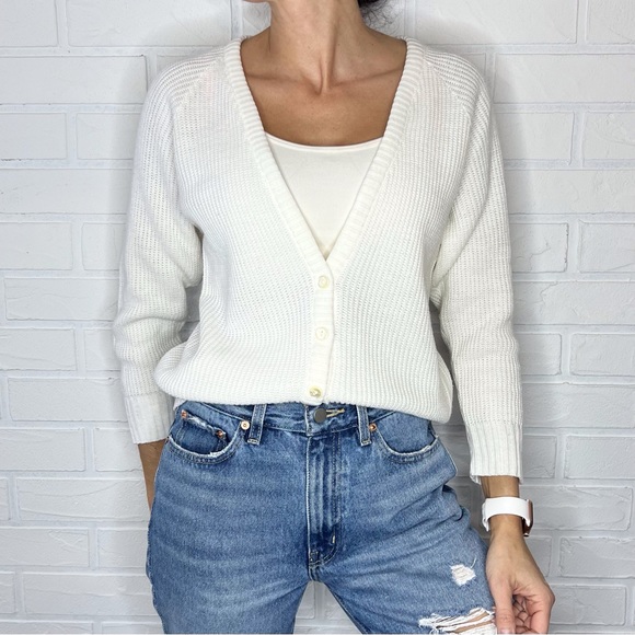 Vintage Sweaters - Vintage white ribbed knit cardigan sweater